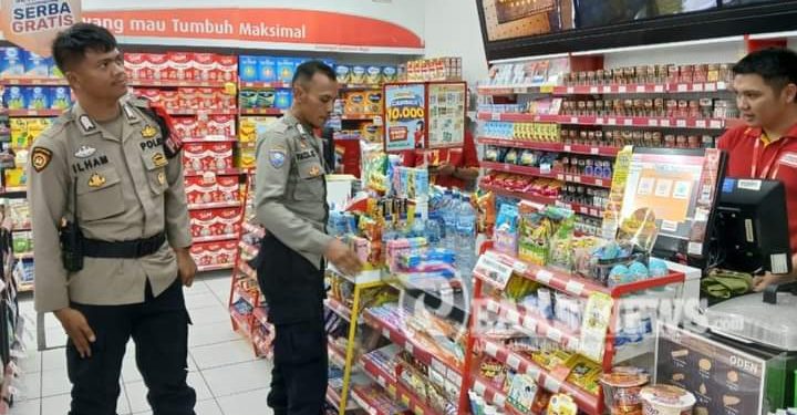 Patroli sambang Alfamart dan Indomaret Berikan Himbauan Kamtibmas