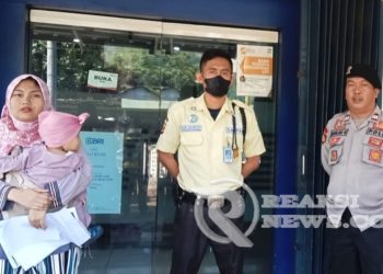 Sampaikan Himbauan Kamtibmas Anggota Polsek Lembursitu kepada security