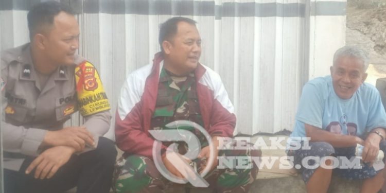 Sinergitas TNI – Polri Laksanakan Sambang Warga Cikundul Girang