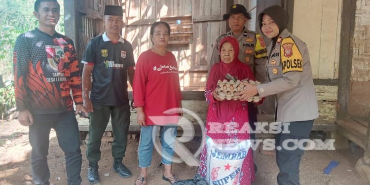 Aksi Kepedulian Kapolsek Lengkong Bantu Renovasi Rumah Milik Mak Juriah