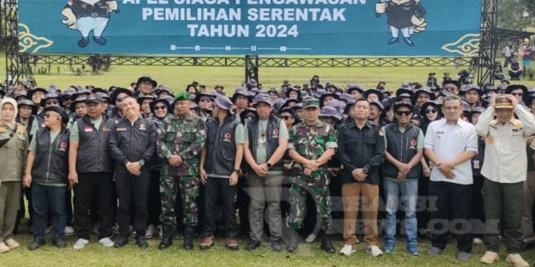 Anggota Kodim 0607/Kota Sukabumi Ikuti Apel Siaga Pengawasan Pemilihan Serentak Tahun 2024 Tingkat Kabupaten Sukabumi