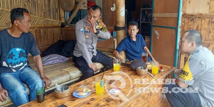 Selalu Aktif Jaga Silaturahmi, Bhabinkamtibmas Sambangi Warga Binaan