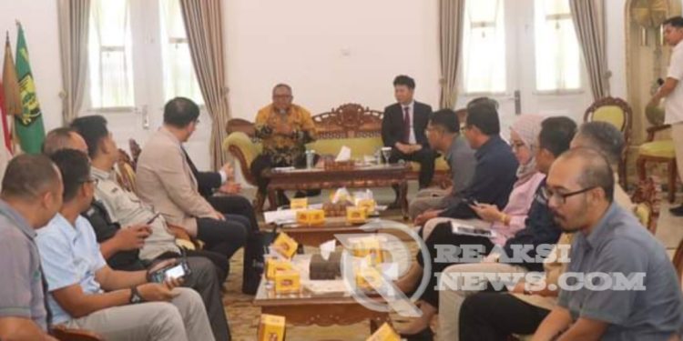 Kerjasama Perumda Agro dengan Dream Farm Korsel, Budidaya Stroberi Sistem Cube Smart Farming