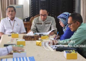 Sekda Terima Laporan Hasil Evaluasi Penyelenggaraan Statistik Sektoral 2024