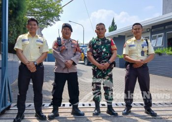 Perkuat Sinergitas TNI-Polri, PS Kanit Patroli bersama Babinsa Sambang ke Security Secara Bersama