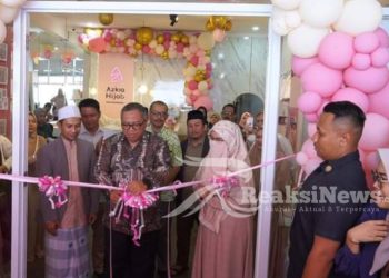 Bupati Resmikan Gedung Azkia Hijab, Satukan Visi Besar dan Peluang Kemitraan UMKM