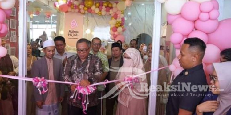 Bupati Resmikan Gedung Azkia Hijab, Satukan Visi Besar dan Peluang Kemitraan UMKM