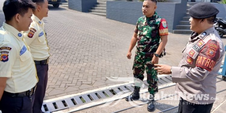 Perkuat Sinergitas TNI-Polri, PS Kanit Patroli bersama Babinsa Sambang ke Security secara bersama