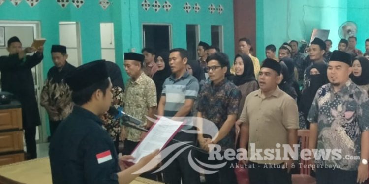 Jelang Pilkada Serentak, 133 Petugas KPPS Desa Warungkiara Resmi Di Lantik
