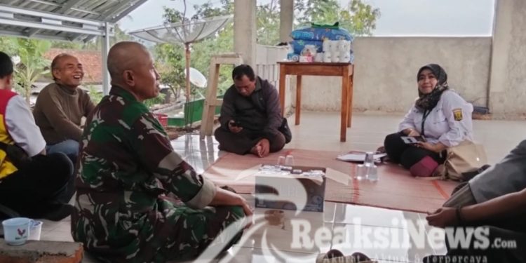 Jelang Pilkada, Danpos Serka Agus Subandar Gencarkan Komsos