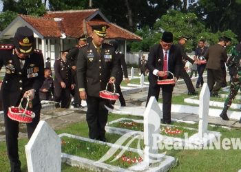 Dandim 0607/ Kota Sukabumi bersama Forkopimda Ziarah dan Tabur Bunga