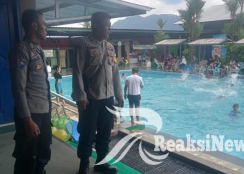 Patroli Tempat Wisata Kolam Renang Sport Garden Anggota Samapta Polsek Lembursitu