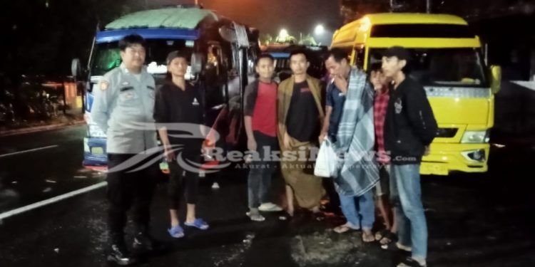 Anggota Polsek Lembursitu Intensifkan Patroli Malam hari, Jaga Kamtibmas Tetap Kondusif