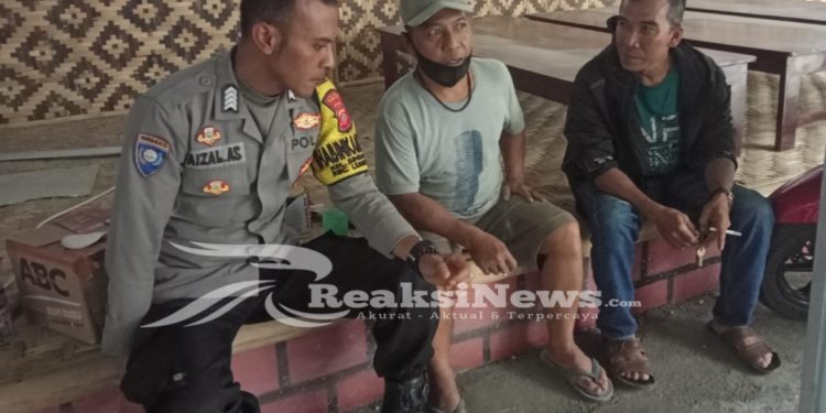 Sambang Malam Hari, Sebagai Upaya Bhabinkamtibmas Jaga Kamtibmas di Wilayah Lembursitu