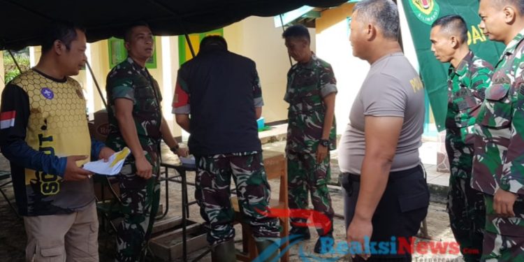 Korem 061/Suryakancana Siapkan Dapur Lapangan Sebagai Bentuk Bhakti TNI AD Untuk Masyarakat Korban Bencana Alam Banjir Bandang di Kecamatan Cibitung Kabupaten Sukabumi