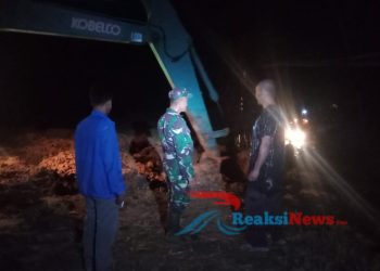 Paska Longsor Ruas Jalan Nasional Bojonggaling, Danpos Bantargadung Terus Lakukan Pendampingan Pengerukan Material Longsor