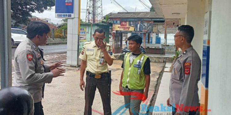 Bhabinkamtibmas Sambangi Obyek Vital Perbankan Himbau Security Cegah Terjadinya Gangguan Kamtibmas