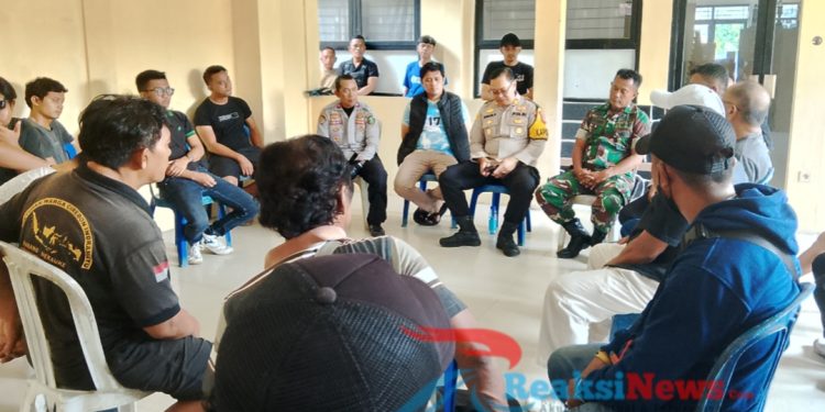 Perselisihan Antara Sopir Angkot 19 Dan Pengurus Adanya Kesalah Pahaman