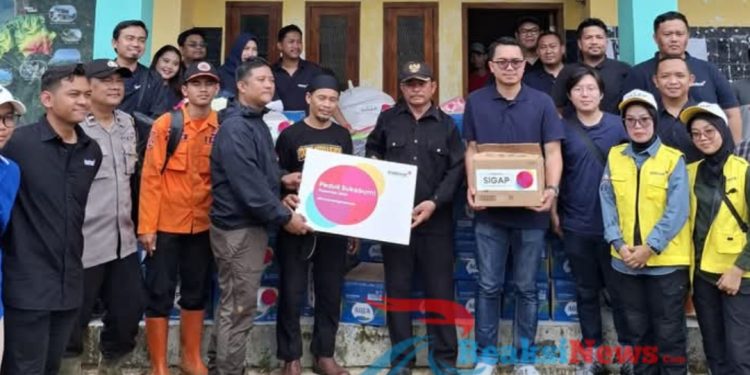 Bantuan Logistik Disalurkan ke Masyarakat Terdampak Bencana di Kecamatan Simpenan