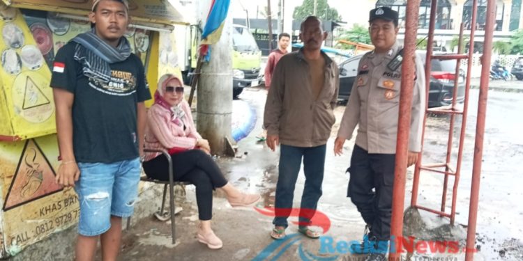 Ciptakan Rasa Aman, Anggota Samapta Polsek Lembursitu Laksanakan Patroli dialogis di Siang Hari