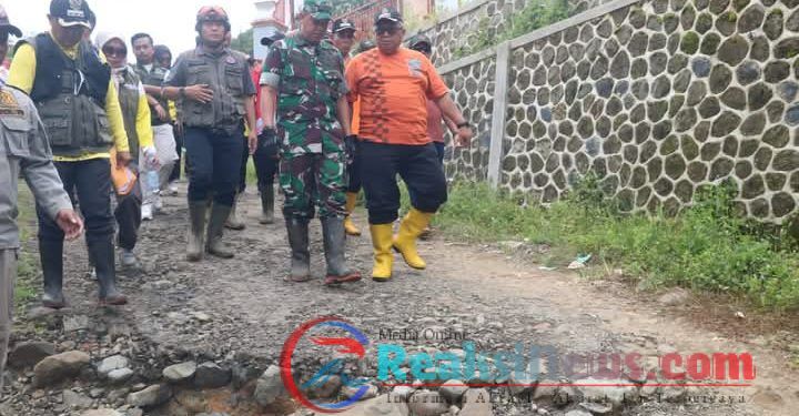 Bupati Sukabumi Cermati Penanganan Bencana di Wilayah Berstatus Tanggap Darurat