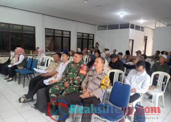 Bhabinkamtibmas Polsek Lembursitu Menghadiri Musrembang Tingkat Kelurahan Situmekar Kecamatan Lembursitu