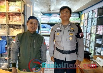 Giat Patroli Siang hari, Polsek Lembursitu Ciptakan Rasa Aman