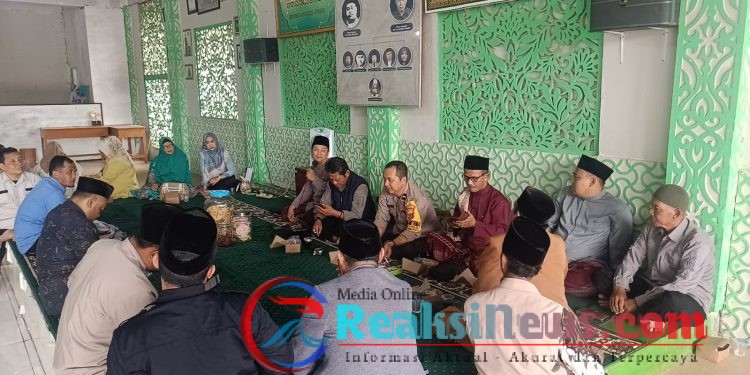Kapolsek Lembursitu Menghadiri Kegiatan Taining Centre Musabaqoh Tilawatil Qur’an dan Hadis (MTQH) Tingkat Kecamatan Lembursitu