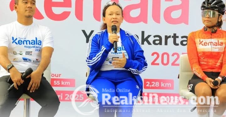 Yayasan Kemala Bhayangkari Gelar Baksos Perbaikan Irigasi Jalan di Yogyakarta