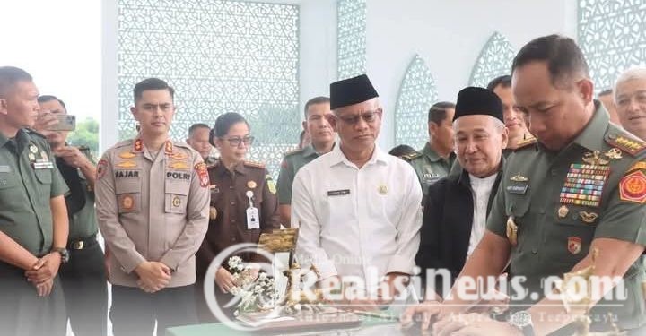 Kapolres Garut Beserta Unsur Forkopimda Dampingi Panglima TNI Dalam Kunker Ke Kab Garut