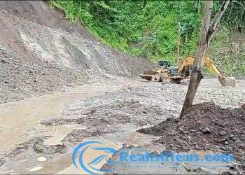 Forkopincam Simpenan Evakuasi Material Longsor di Cimapag Desa Loji