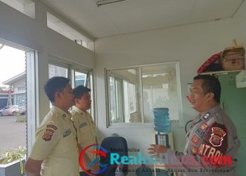 Sambangi Perusahaan PT. SCM Unit Samapta Polsek Lembursitu Patroli Dialogis dengan Petugas Satpam, Sampaikan Himbauan Kamtimbas