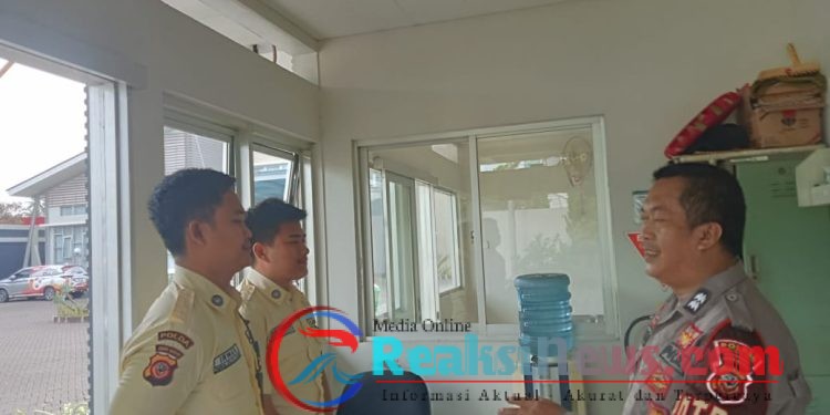 Sambangi Perusahaan PT. SCM Unit Samapta Polsek Lembursitu Patroli Dialogis dengan Petugas Satpam, Sampaikan Himbauan Kamtimbas