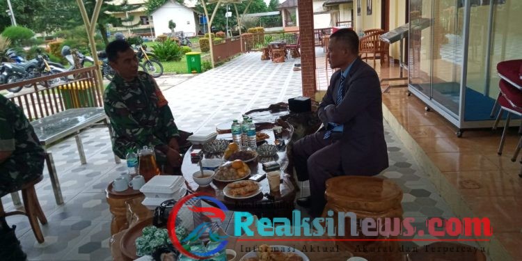 Komsos Dijadikan Ajang Silaturahmi Oleh Danramil 2203/Warungkiara Bersama Pimpinan Ponpes Modern Assalam Putri