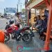 Sambangi Pangkalan Ojek Pengkolan Patroli Polsek Lembursitu Himbau Pengemudi Ojek Agar Tertib Berlalu Lintas