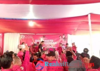 Hut PDI-Perjuangan Yang Ke 52 Dengan Menggelar Deklarasi Cap Jempol Darah
