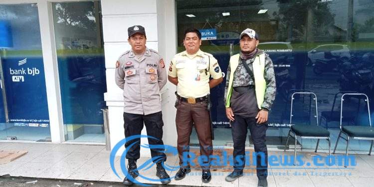 Anggota Samapta Polsek Lembursitu Laksanakan Patroli Wilayah