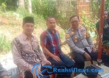 Kapolsek Lembursitu Hadiri Bazar Sembako Murah Dan UMKM di Kp Pangkalan