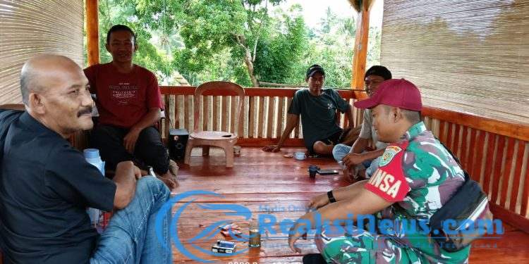 Kopda Kusdiarto Laksanakan Komsos Dengan Tokoh Masyarakat Desa Ubrug