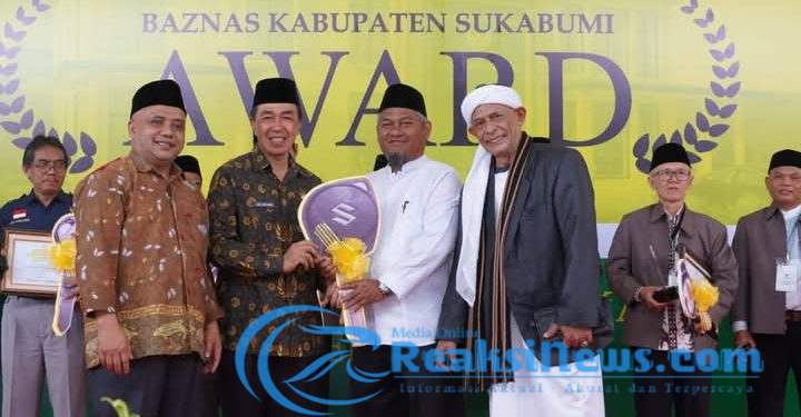 Dihadiri Bupati, Sejumlah Unit Pengumpulan Zakat Menerima Penghargaan Baznas Award