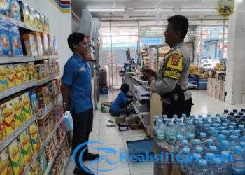 Patroli Sambang Alfamart dan Indomart Beri Himbauan Kamtibmas