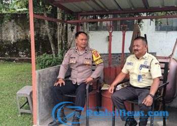 Sambangi Perusahaan PT. SCM Unit Samapta Polsek Lembursitu Patroli Dialogis Dengan Petugas Satpam, Sampaikan Himbauan Kamtimbas