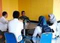 Jalin Hubungan Kemasyarakatan Dengan Baik, Danramil 2203/Warungkiara Komsos Bareng Camat dan Warga Bantargadung