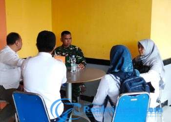 Jalin Hubungan Kemasyarakatan Dengan Baik, Danramil 2203/Warungkiara Komsos Bareng Camat dan Warga Bantargadung