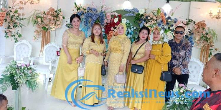 PAC PP Bersama Kades Tegalbuleud Ucapkan Selamat Menempuh Hidup Baru Kepada Ananda Rani & Supirman