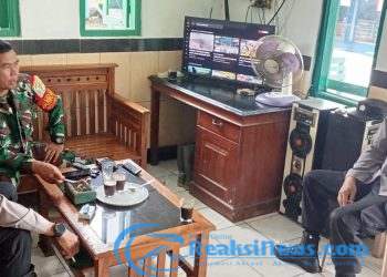 Danramil 2203/Warungkiara Komsos Bareng Kapolsek Guna Membangun Silaturahmi Dengan Baik