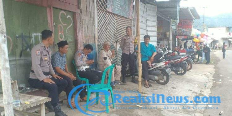 Giat Sambang Bhabinkamtibmas dan Kanit Provost Polsek Lembursitu