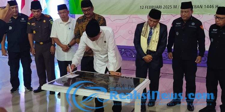 Profesor Dr. Asep Nana Mulyana Resmikan Gedung Kelas 3 Lantai Ponpes Assalam Putri Sukaharja