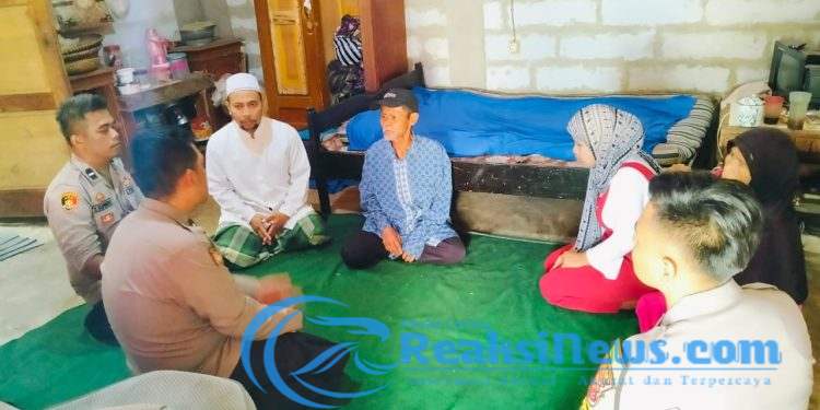 Heroik! Kanit Reskrim Polsek Gegerbitung Sukabumi Selamatkan Wanita yang Hendak Bunuh Diri di Jembatan Cisoka