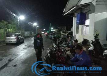 Bhabinkamtibmas Selalu Aktip Sambangi Warga Binaannya di Malam Hari